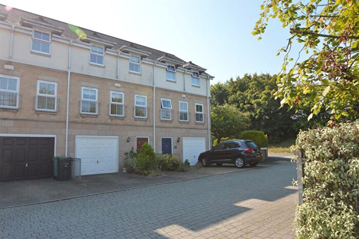 4 Bedroom Terraced House For Sale In Bullen Village, Ryde, PO33