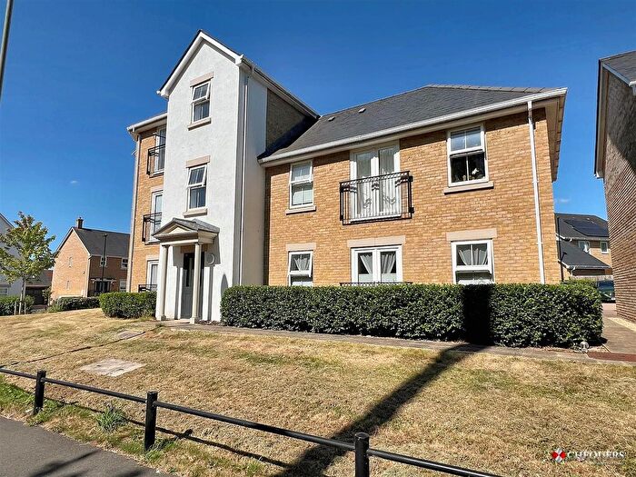 1 Bedroom Flat For Sale In Aurum Green Avenue, Chineham, Basingstoke, RG24