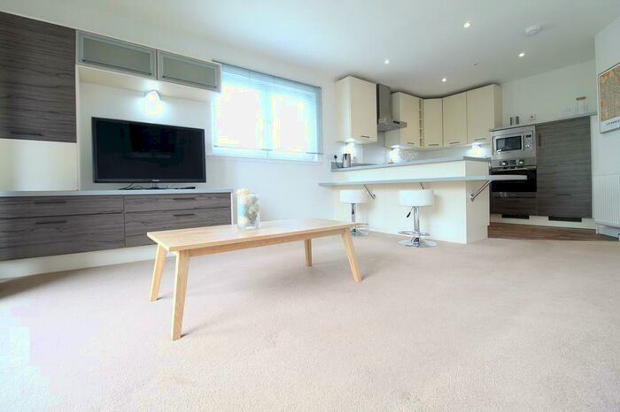 2 Bedroom Flat To Rent In Oldmill Road, Top Floor, AB11