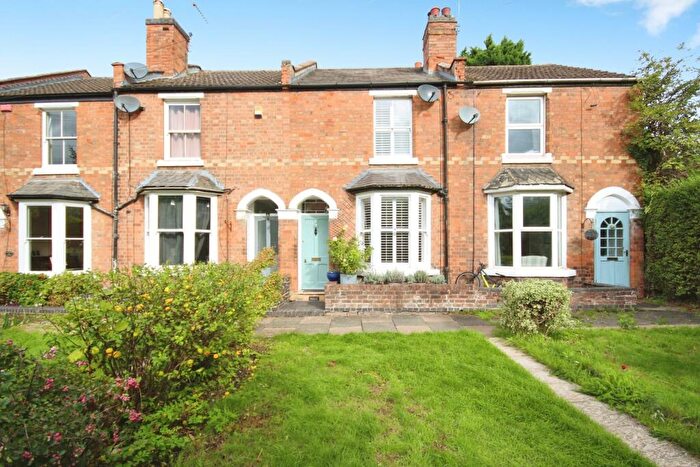 2 Bedroom Terraced House For Sale In Westgrove Terrace, Leamington Spa, Warwickshire, CV32