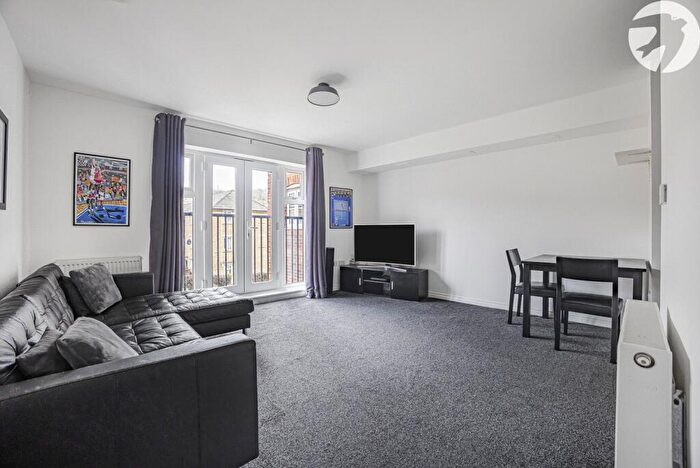 1 Bedroom Flat For Sale In Silver Streak Way, Rochester, Kent, ME2