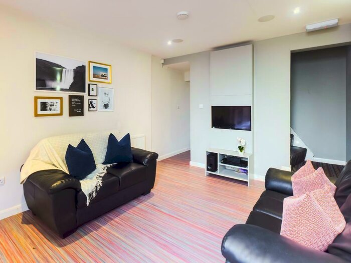 4 Bedroom Terraced House To Rent In Carlton Road, Stoke, ST4