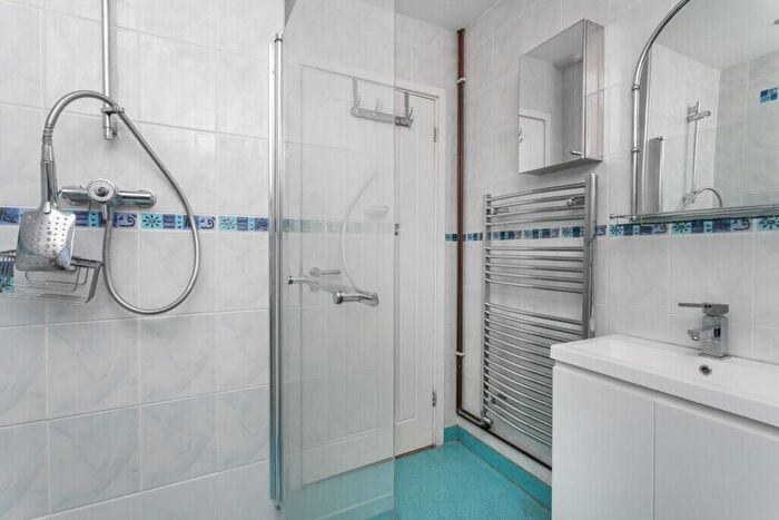 2 Bedroom Bungalow For Sale In Harpswood Lane, Hythe, CT21