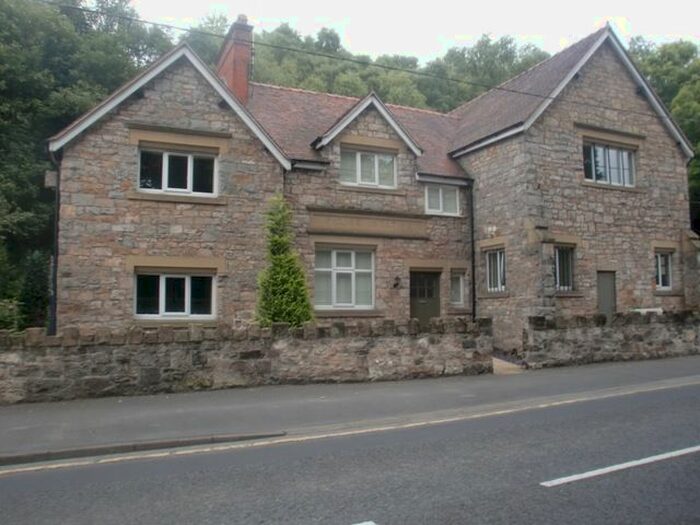 1 Bedroom Flat To Rent In Wrexham Road, Wrexham, LL12