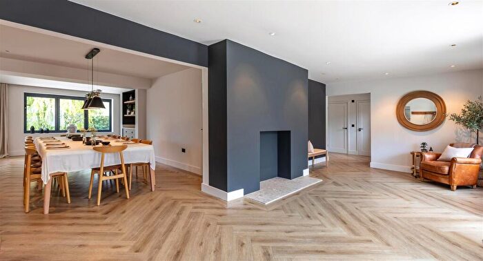 4 Bedroom Detached House For Sale In The Peak, Rowland's Castle, PO9