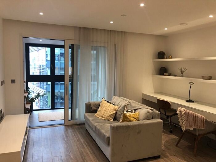 1 Bedroom Apartment To Rent In Wiverton Tower, New Drum Street, London, E1