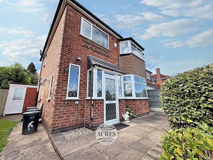 3 Bedroom Detached House For Sale In Greenridge Road, Handsworth Wood, Birmingham, B20