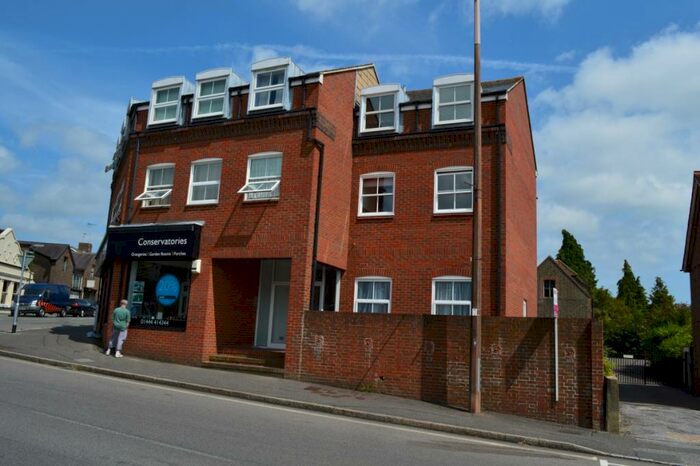 1 Bedroom Apartment To Rent In Foxhill Court Sussex Road, RH16