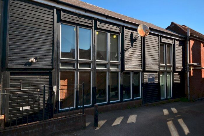 1 Bedroom Flat To Rent In High Street, Dunmow, CM6