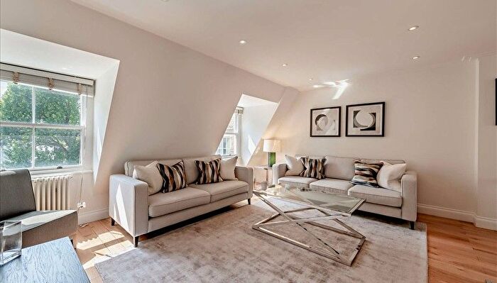 1 Bedroom Flat To Rent In Grosvenor Hill, London, W1K
