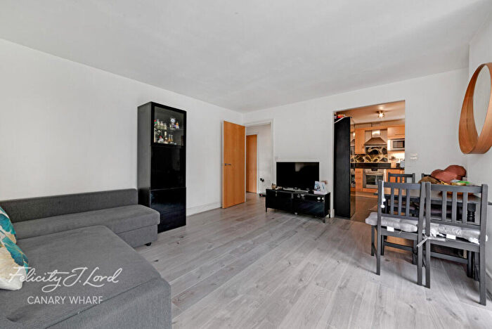 1 Bedroom Apartment For Sale In Nash House, Cassilis Road, London, E14