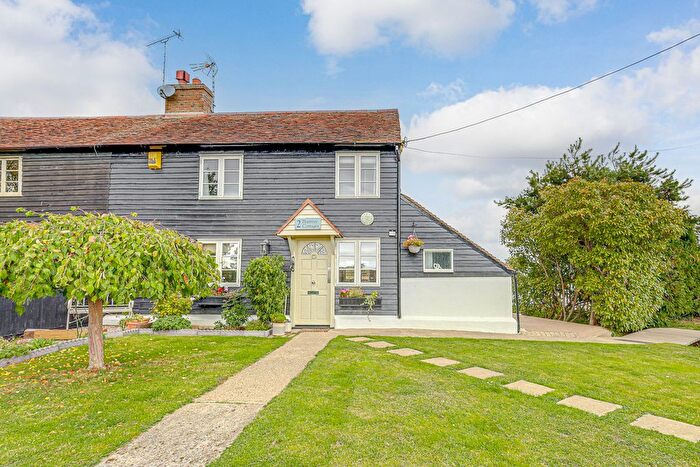 3 Bedroom Semi-Detached House For Sale In Pear Tree Cottages, Southend-On-Sea, SS3