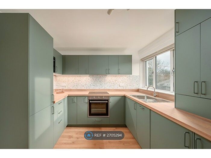 3 Bedroom Flat To Rent In Cameron House Avenue, Edinburgh, EH16