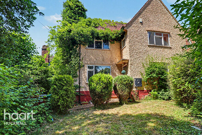 3 Bedroom Semi-Detached House For Sale In Highbury Road, Nottingham, NG6