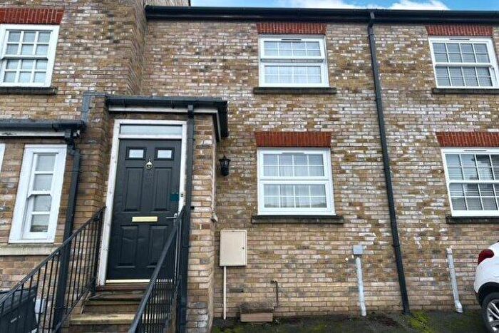 2 Bedroom Terraced House To Rent In Theaks Mews, Taunton, TA1