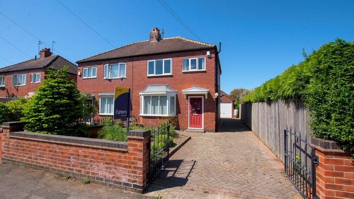 3 Bedroom Semi-Detached House To Rent In Cornwall Drive, Fulford, York, YO10