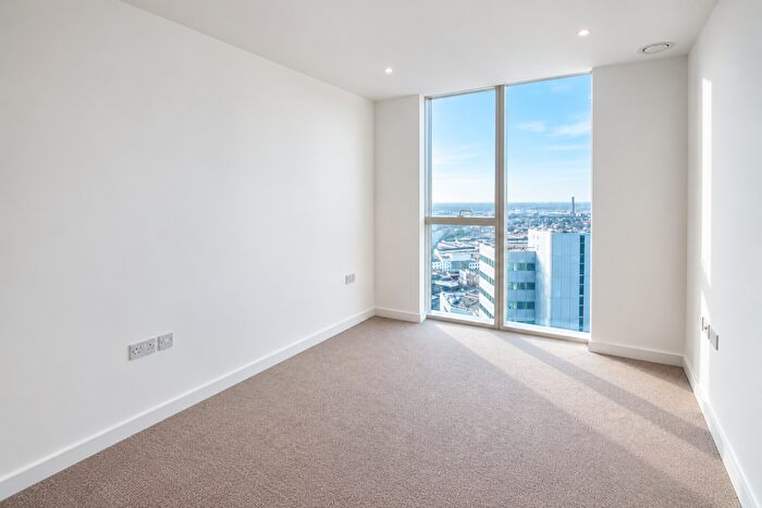 1 Bedroom Flat To Rent In Pinnacle Apartments, Croydon, CR0