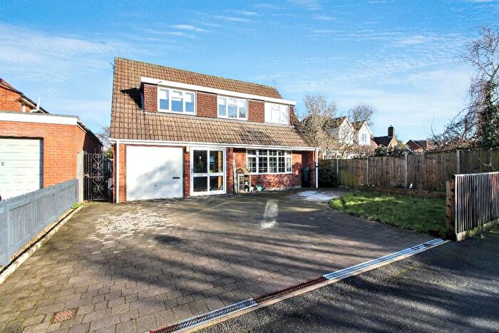 4 Bedroom Detached House For Sale In A Lonsdale Road, Lillington, Leamington Spa, CV32