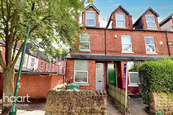 5 Bedroom End Of Terrace House For Sale In Frederick Grove, Nottingham, NG7