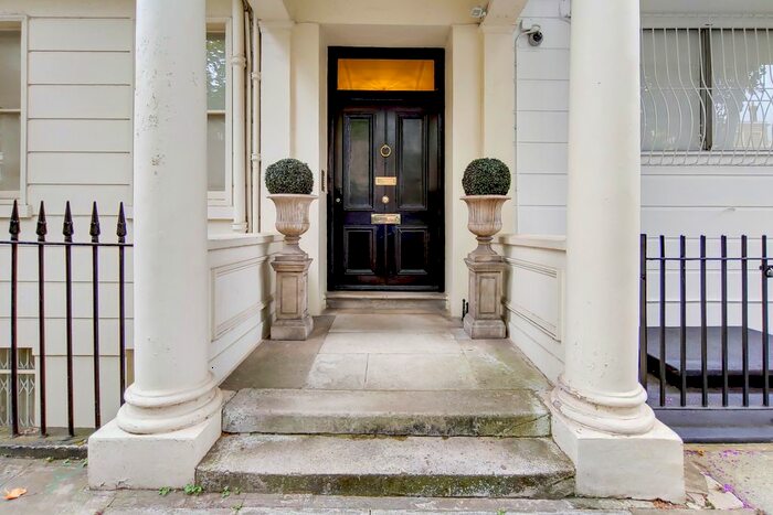 1 Bedroom Flat To Rent In Rutland Gate, South Kensington, SW7