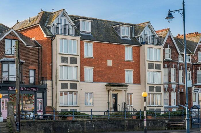 2 Bedroom Flat To Rent In Tower Parade, The Barges Tower Parade, CT5