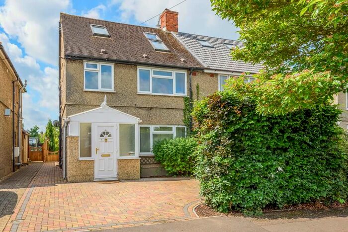 4 Bedroom Semi-Detached House To Rent In Marston, Oxford, OX3