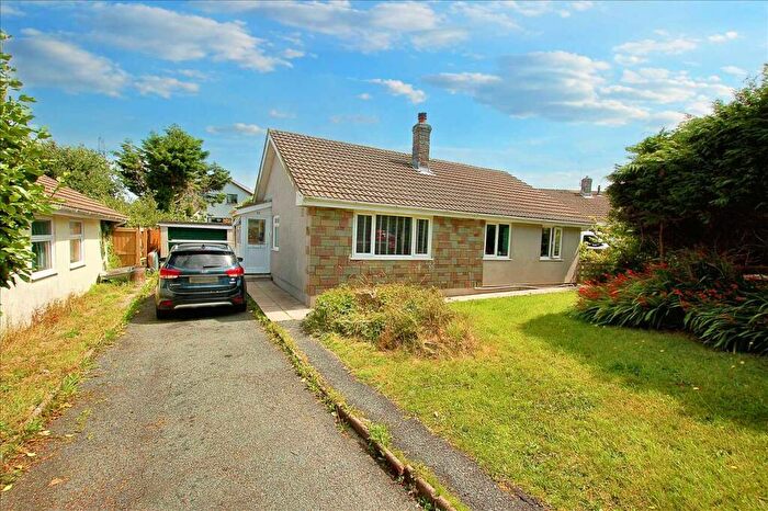 3 Bedroom Detached Bungalow For Sale In Cricket Grove, Hundleton, SA71