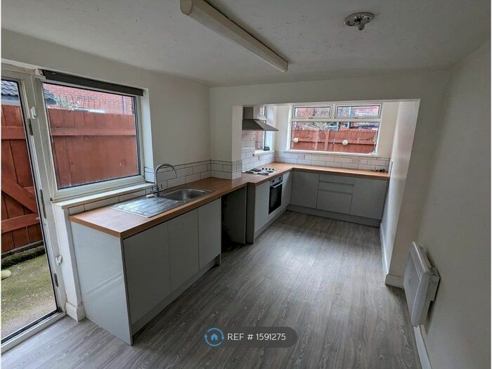 2 Bedroom Semi-Detached House To Rent In Helmsdale, Hull, HU9