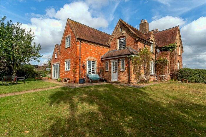 4 Bedroom End Of Terrace House For Sale In West End Road, Kempston, Bedford, Bedfordshire, MK43