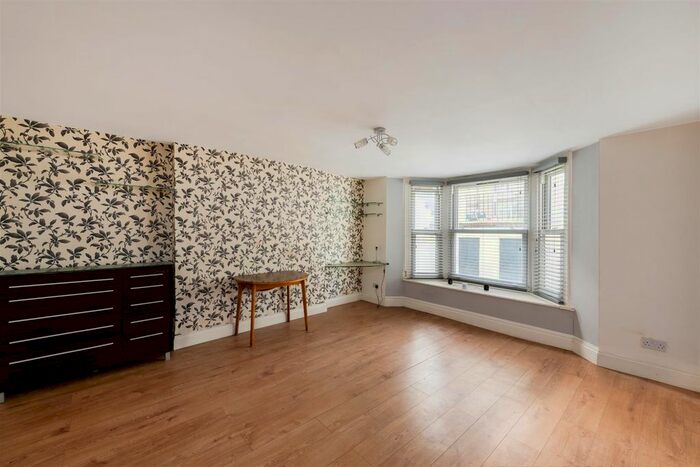 1 Bedroom Flat To Rent In Ladbroke Grove, London, W10