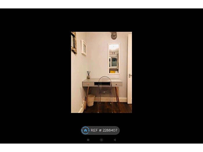 2 Bedroom Flat To Rent In London, London, SE11