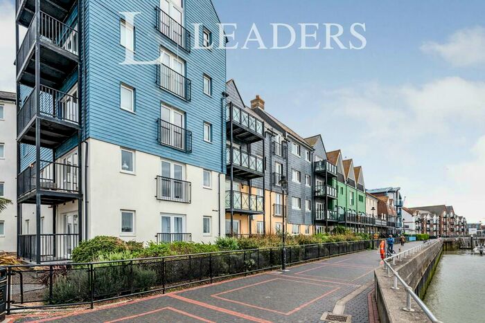 2 Bedroom Flat To Rent In Fairlight Court, BN17