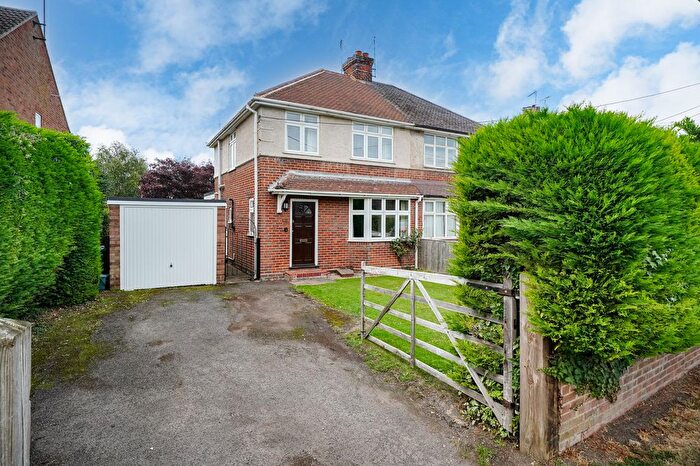 3 Bedroom Semi-Detached House For Sale In Cheddington Road, Pitstone, Leighton Buzzard, LU7