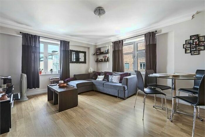 2 Bedroom Flat For Sale In Drake Court, Swan Street, London, SE1