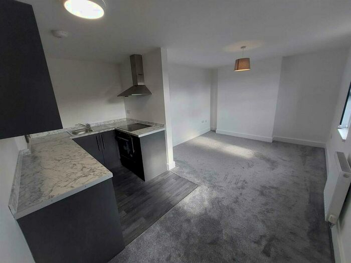 1 Bedroom Flat To Rent In Unicorn Hill, Redditch, B97