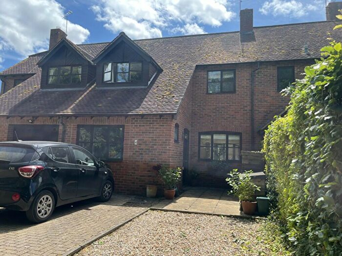 3 Bedroom Terraced House For Sale In Barn Close, Kintbury, RG17