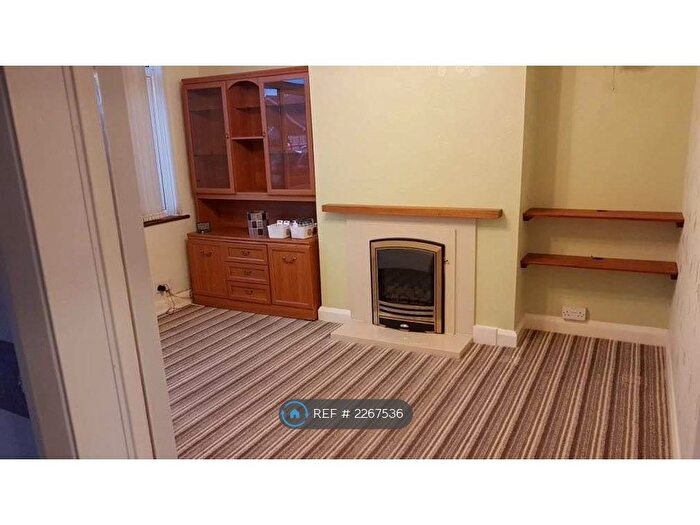 3 Bedroom Semi-Detached House To Rent In Heath Way, Rugby, CV22