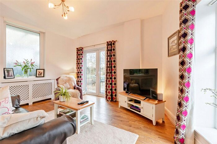 3 Bedroom End Of Terrace House For Sale In Brownside Road, Burnley, Lancashire, BB10