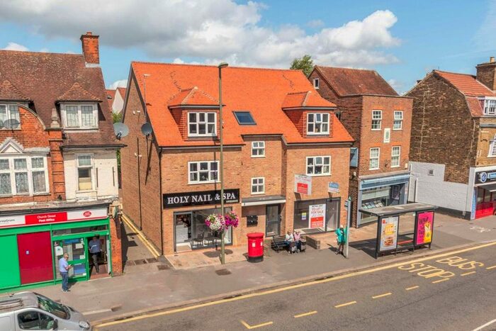 1 Bedroom Flat To Rent In Church Street, Walton-On-Thames, KT12