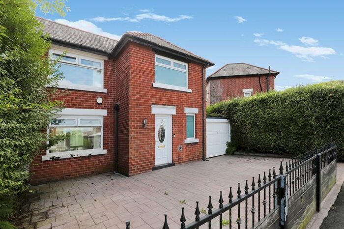 2 Bedroom Semi-Detached House To Rent In George Road, Ramsbottom, Bury, BL0