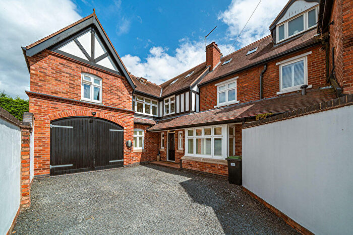 5 Bedroom Semi-Detached House For Sale In Station Road, Hagley, DY9