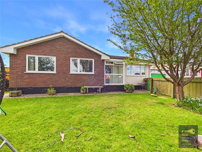 3 Bedroom Bungalow For Sale In Shepherds Meadow, Beaford, Winkleigh, EX19