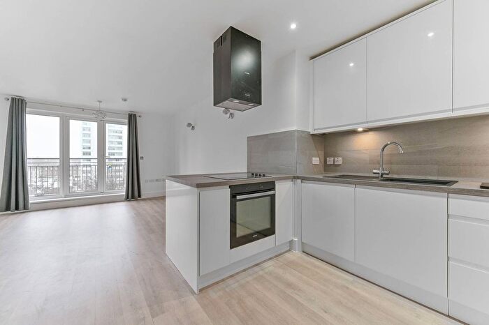 2 Bedroom Flat For Sale In Park Lane, Croydon, CR0