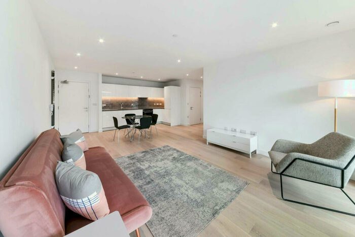 1 Bedroom Apartment To Rent In Crest Avenue, London, E16