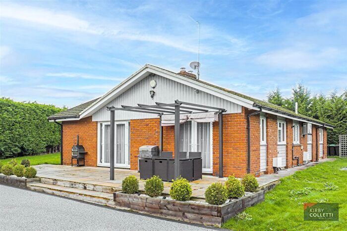 3 Bedroom Detached Bungalow For Sale In Hoe Lane, Nazeing, EN9