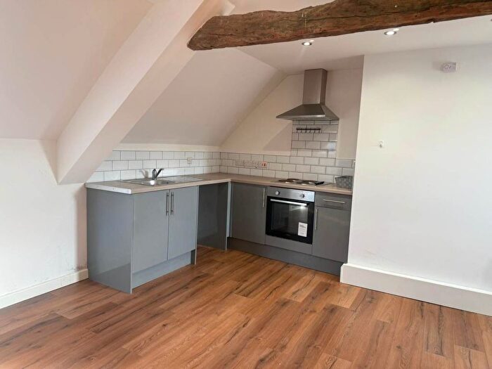 1 Bedroom Maisonette To Rent In King Street, Carmarthen, SA31