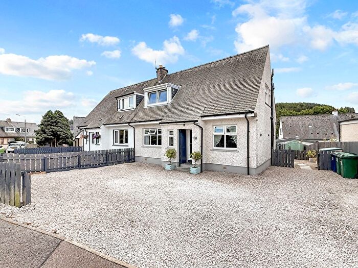 3 Bedroom Semi-Detached House For Sale In Lorn Road, Dunbeg, Argyll, Qg, Dunbeg, PA37