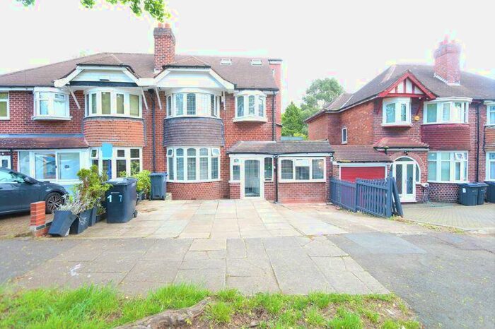 5 Bedroom Semi-Detached House For Sale In Cherry Orchard Road, Handsworth Wood, Birmingham, B20