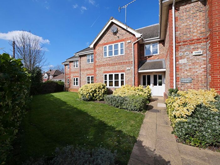 2 Bedroom Flat To Rent In Cumberland Road, Ashford, TW15