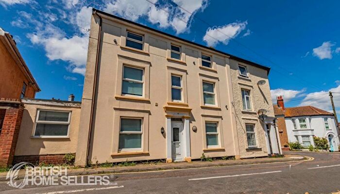 8 Bedroom Semi-Detached House For Sale In Portobello Road, Walton On The Naze, Essex, CO14